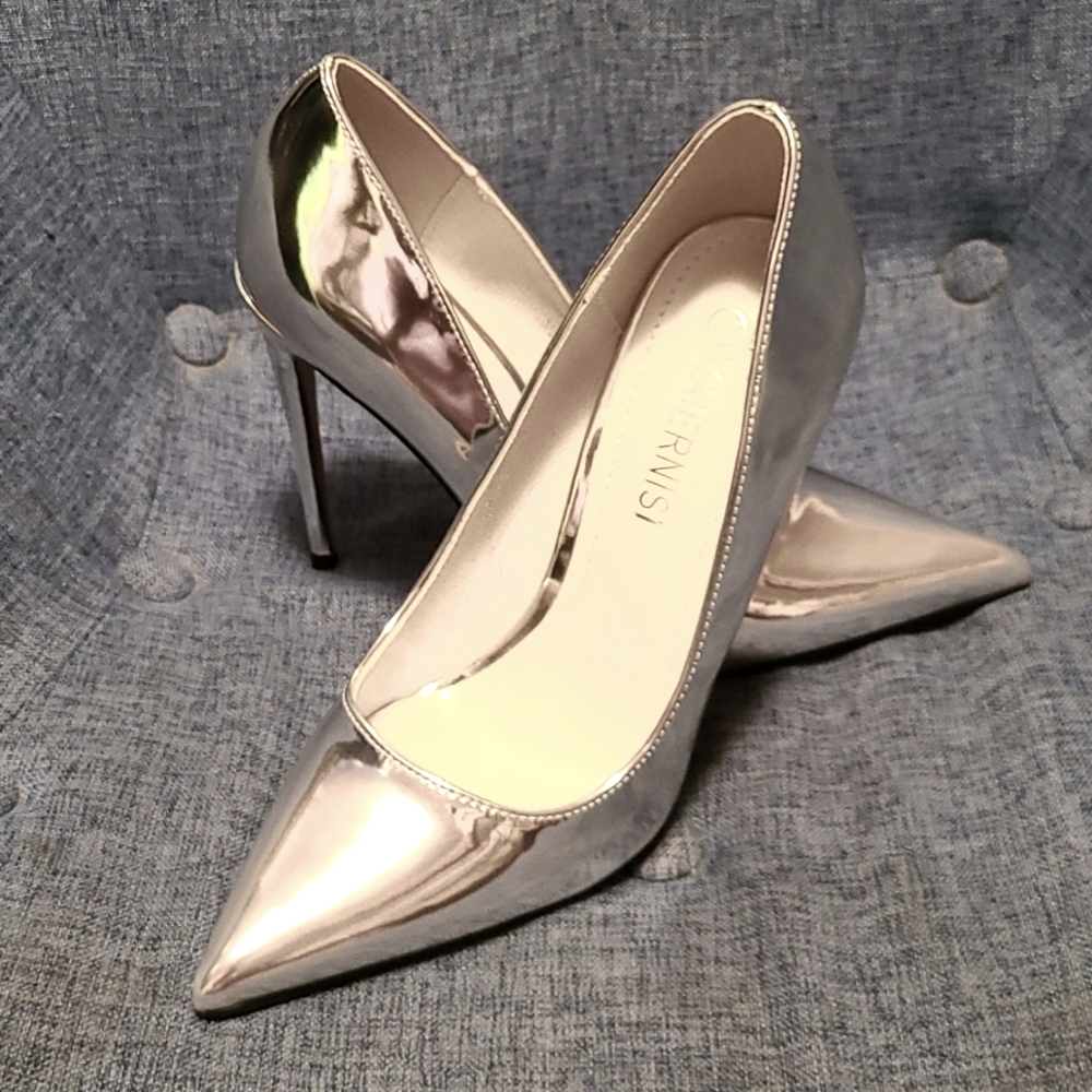 MAIERNISI  size 7 Liquid Silver